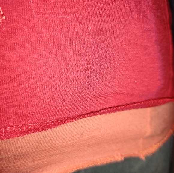 Eyeshadow Floral Cutout Layered Top - Picture 6 of 6